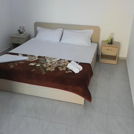 Aproape De Mare/ La Castel Костинешти