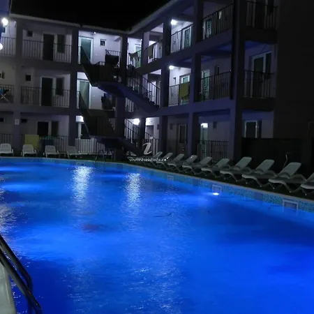 Πανσιόν Aproape De Mare/ La Castel Costinești