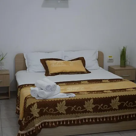 Aproape De Mare/ La Castel Πανσιόν