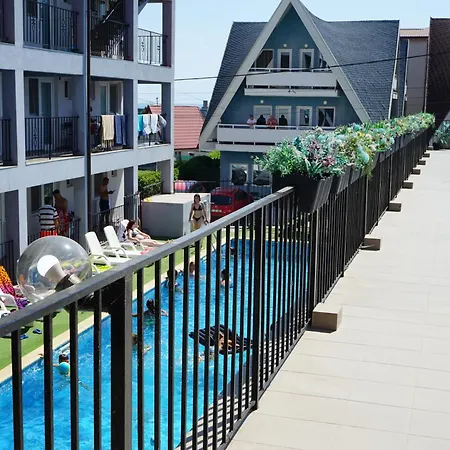 Πανσιόν Aproape De Mare/ La Castel 3*