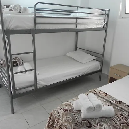 La Castel Aproape De Mare Guest house
