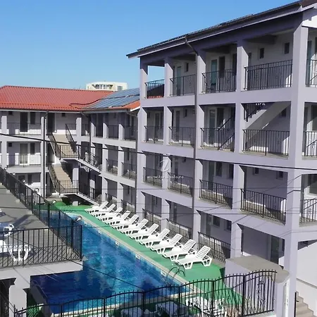 La Castel Aproape De Mare Guest house