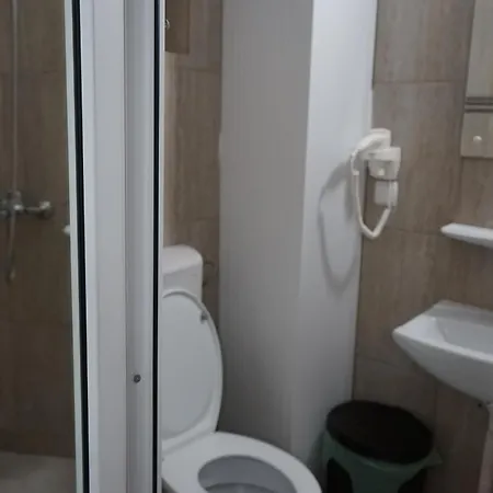 Aproape De Mare/ La Castel Costinesti