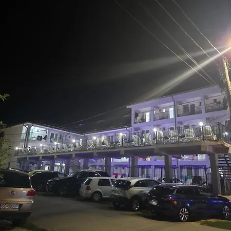 La Castel Aproape De Mare Guest house